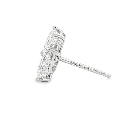 K18ホワイトゴールドのハート型ラボグロウンダイヤモンドスタッドピアス