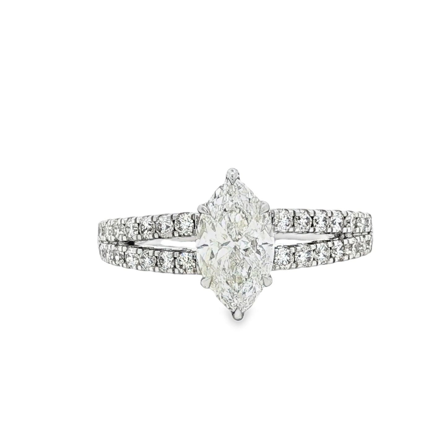 マーキスカットダイヤモンドのK18ホワイトゴールドエンゲージリング