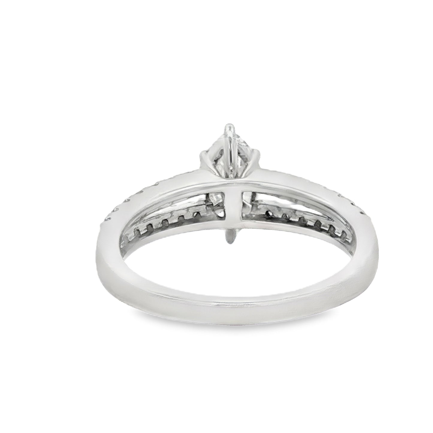 マーキスカットダイヤモンドのK18ホワイトゴールドエンゲージリング